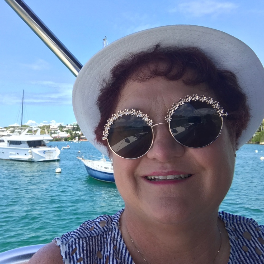 Meet your Posher, Denise